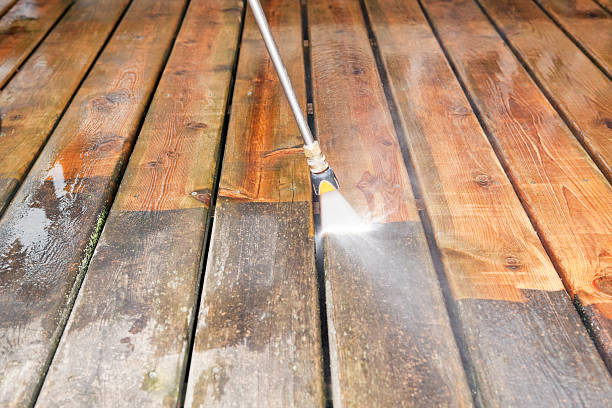 Best Garage Pressure Washing  in Thornwood, NY